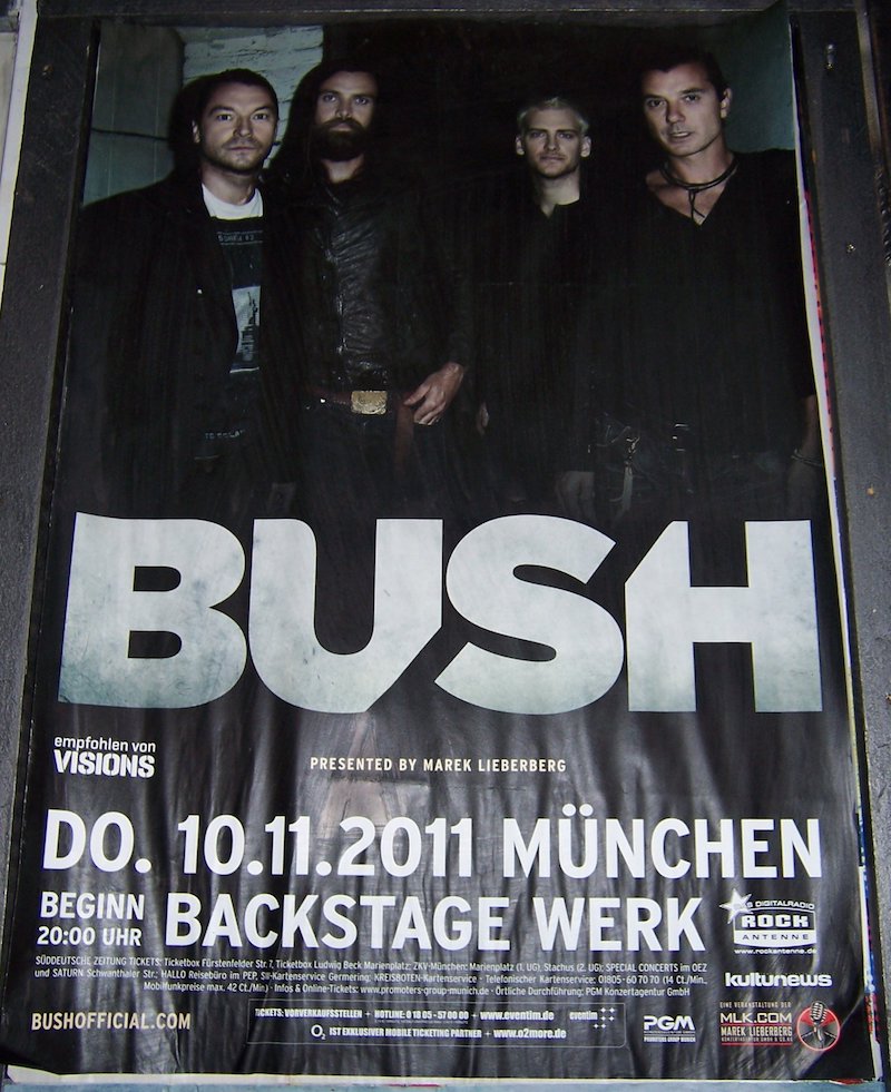 10 November 2011 backstage Were