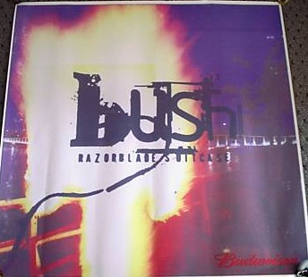 Razorblade Suitcase 36x36